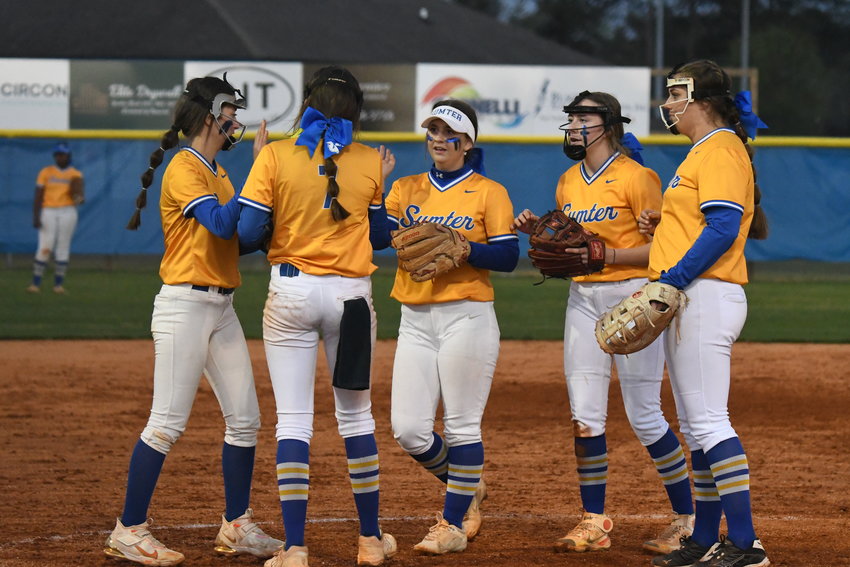 SOFTBALL ROUNDUP: Sumter High Thrashes Socastee - The Sumter Item